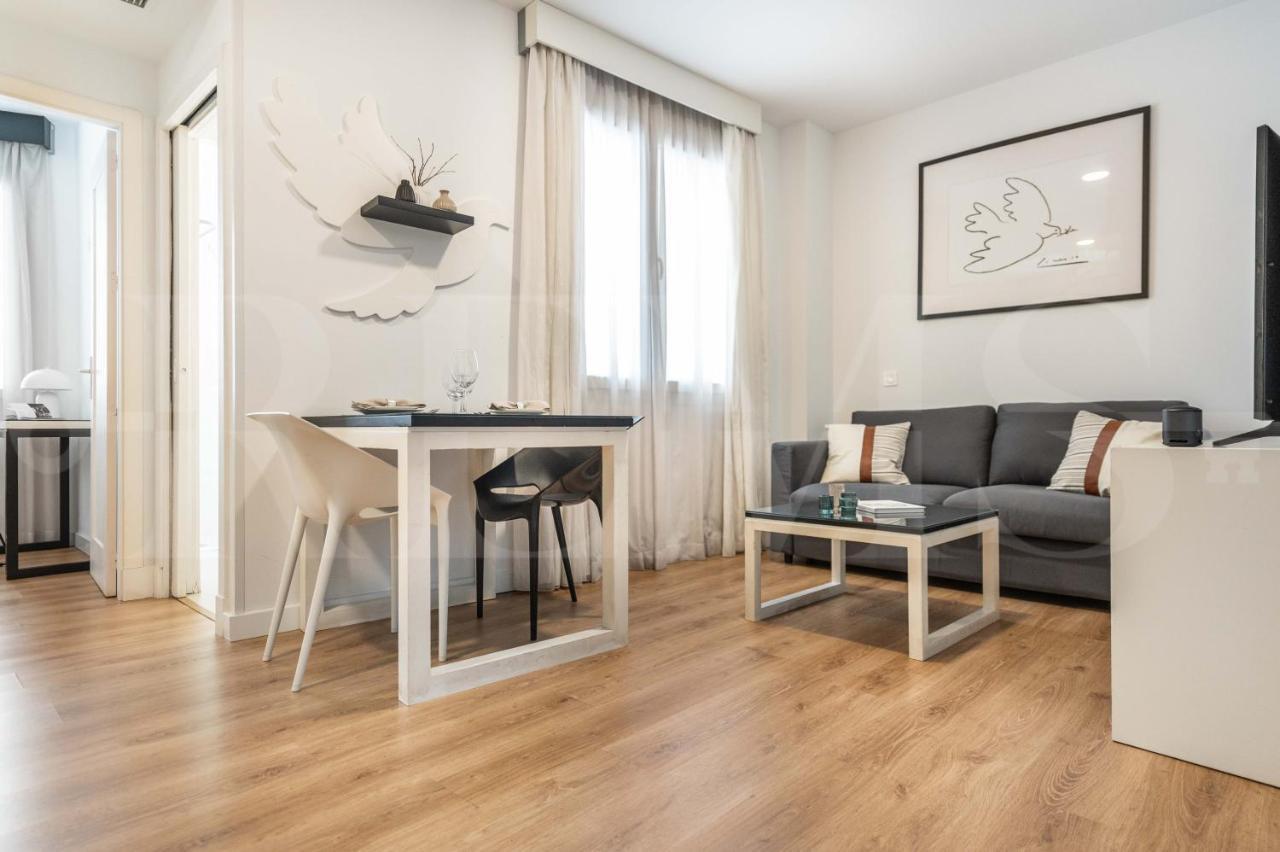 Inviting Duplex In Front Of Picasso Museum By Rems Apartment Malaga Ngoại thất bức ảnh
