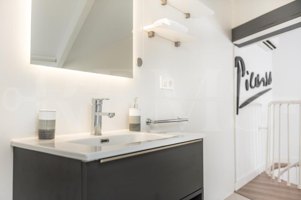 Inviting Duplex In Front Of Picasso Museum By Rems Apartment Malaga Ngoại thất bức ảnh